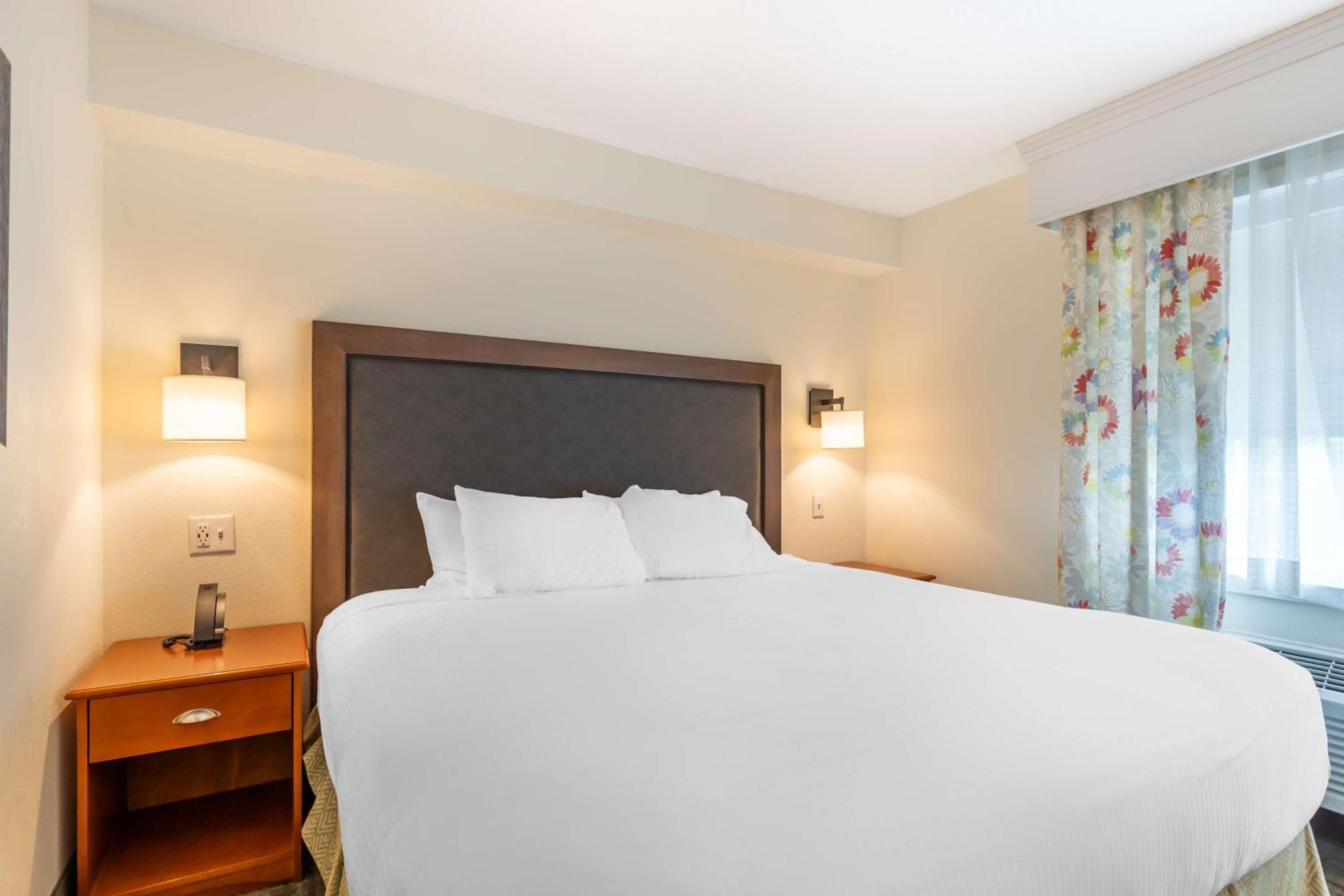 Best Western Plus University Park Inn&Suites Ames Exterior foto