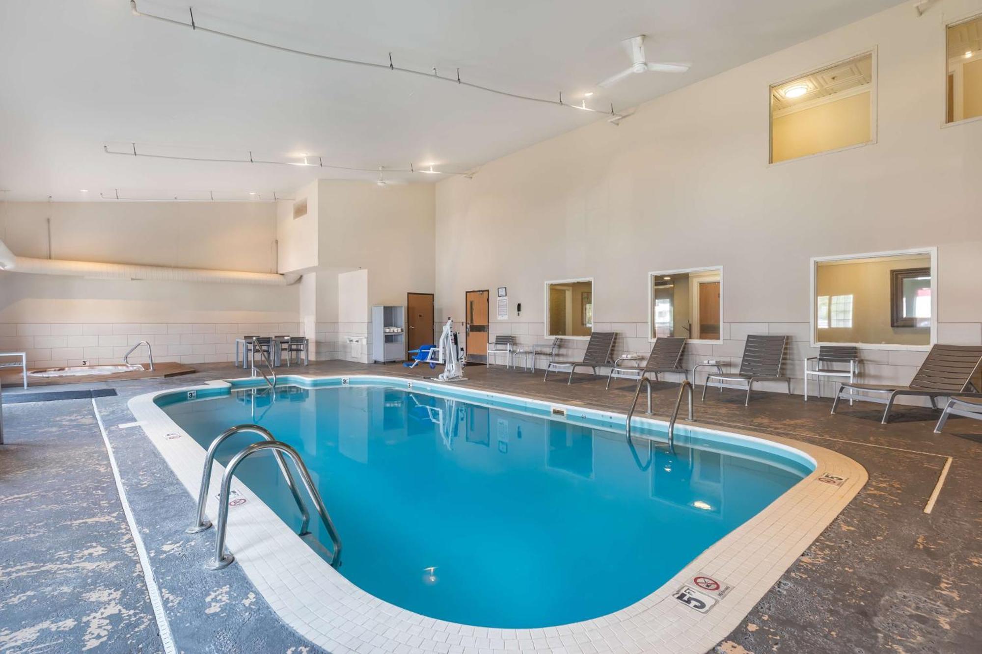 Best Western Plus University Park Inn&Suites Ames Exterior foto